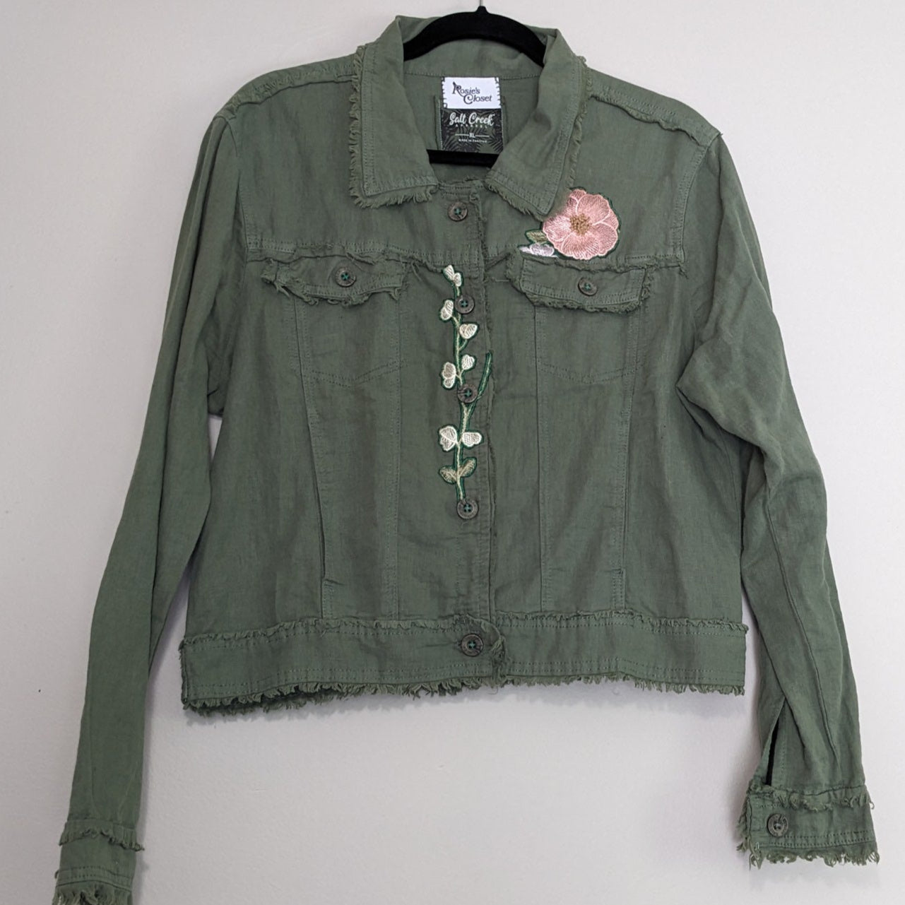Green crop lightweight jacket with floral lace