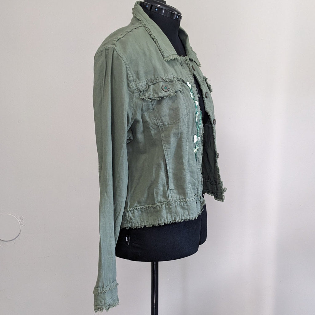 Green crop lightweight jacket with floral lace