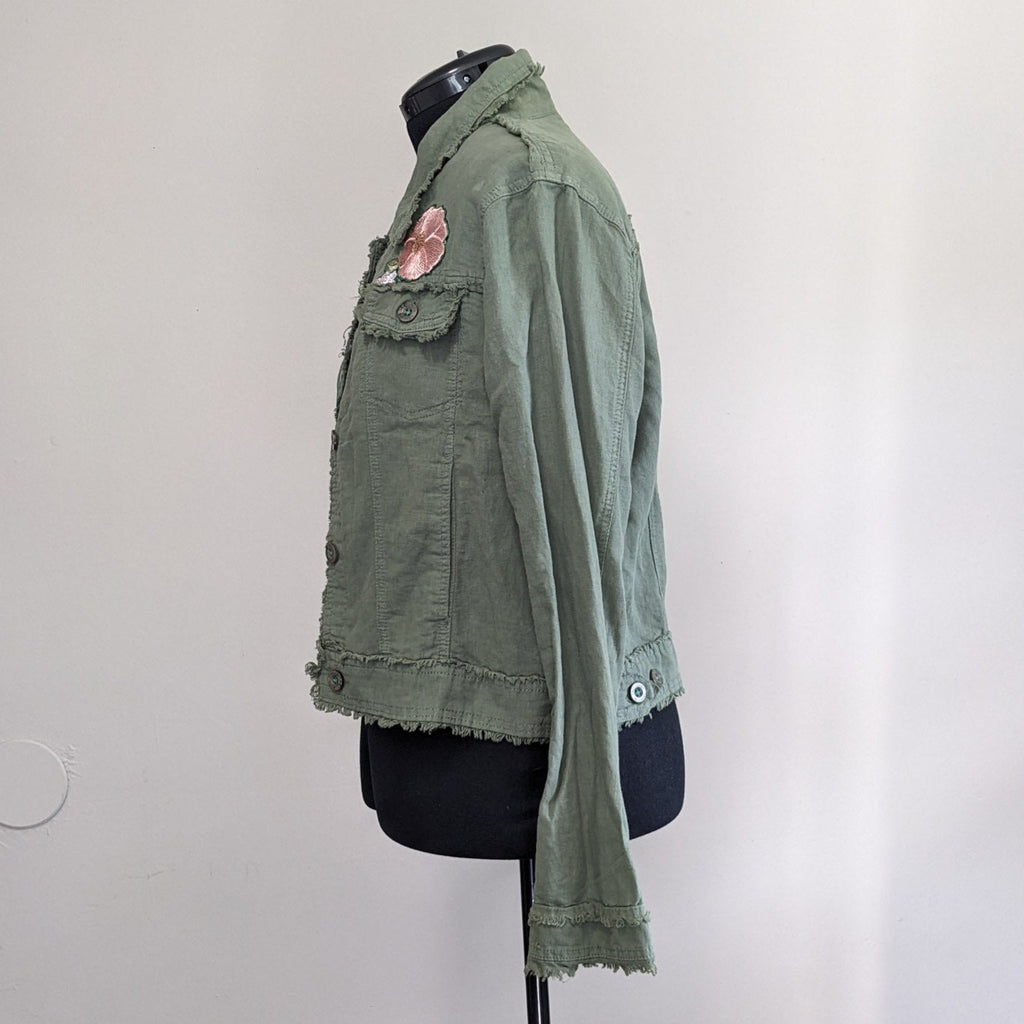 Green crop lightweight jacket with floral lace